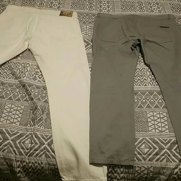 Jeans - Picture 2 of 3